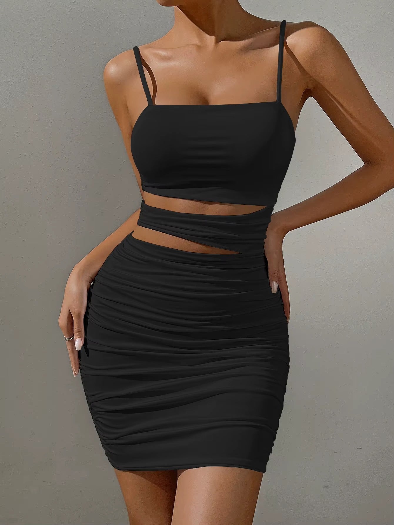 ELEGANZA | ROBE MAXI COLLECTÉE ET CINTRÉE