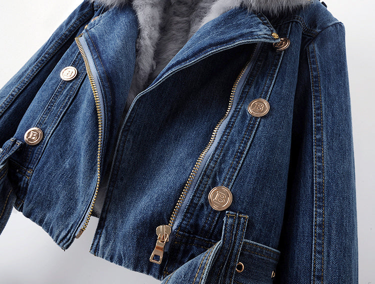 Veste en Jean à Col en Fourrure – Élégance et Chaleur pour l'Hiver