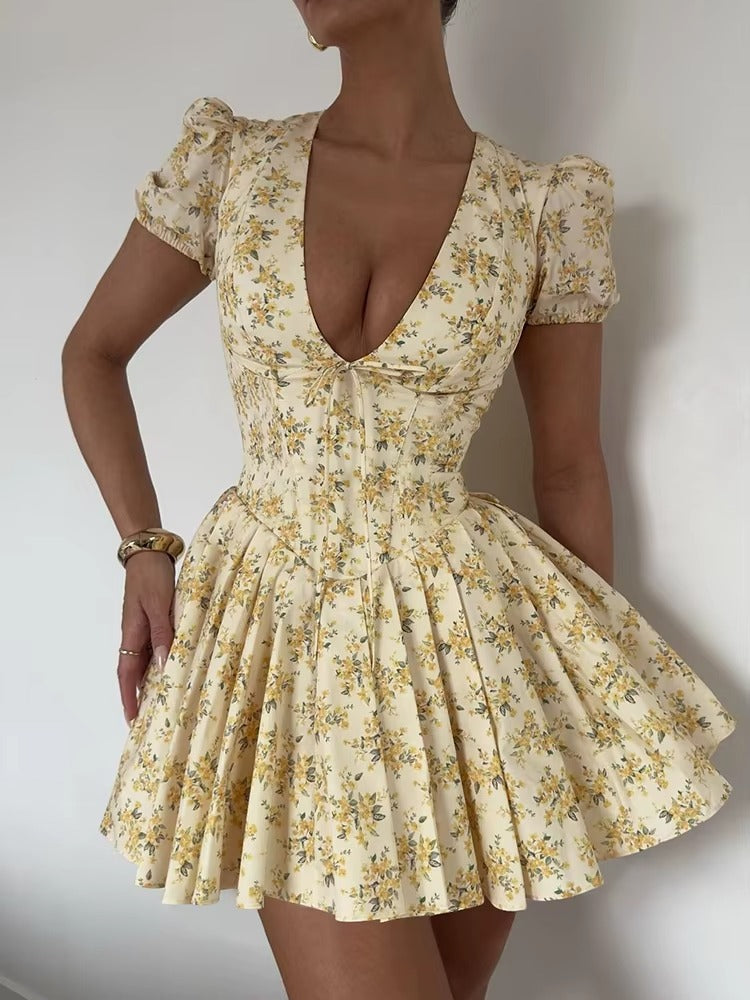 CLÉMENCE | ROBE NOBLE À CEINTURE ET DÉCOLLETÉ PROFOND